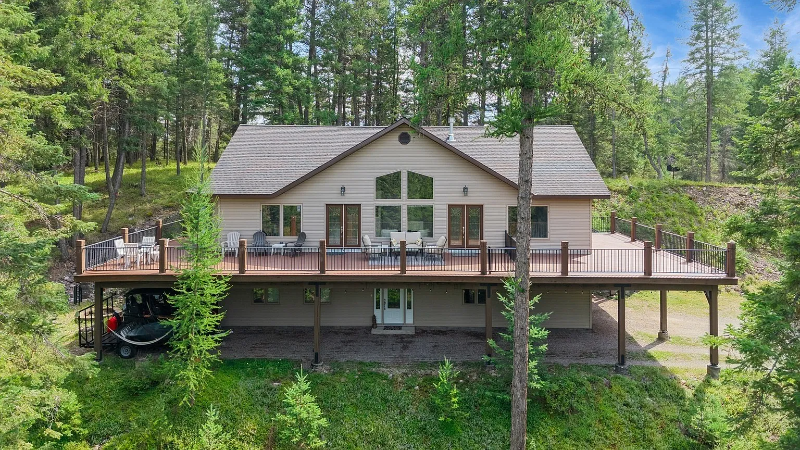 Kalispell House: 356 S Many Lakes Dr.