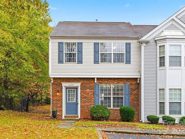 Charlotte Townhome: 6728 Rothchild Dr
