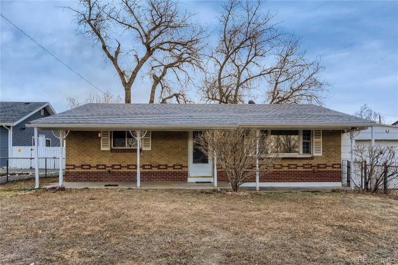 Commerce City House: 6470 Olive Street