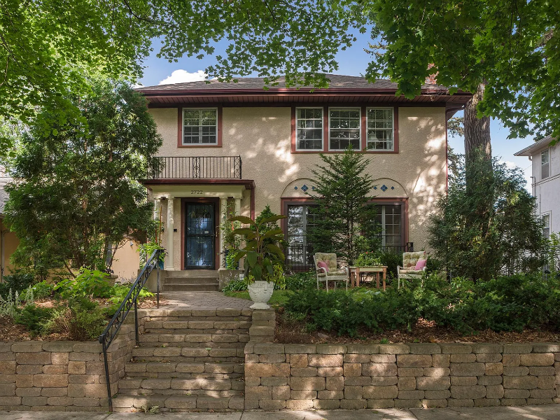 Mpls Multiplex: 2722. Vincent Ave North