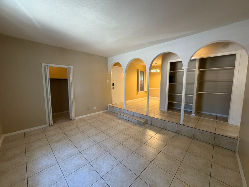 San Antonio Condo: 170 De Chantle Rd