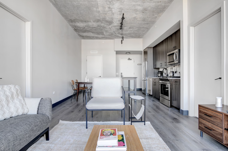 Chicago Condo: 222 North Ada St