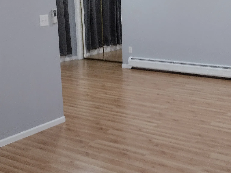 Yorkville Apartment: 106 E School House Rd