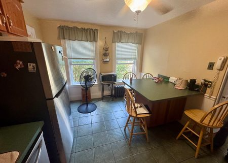 Weymouth House: 50 Center Street