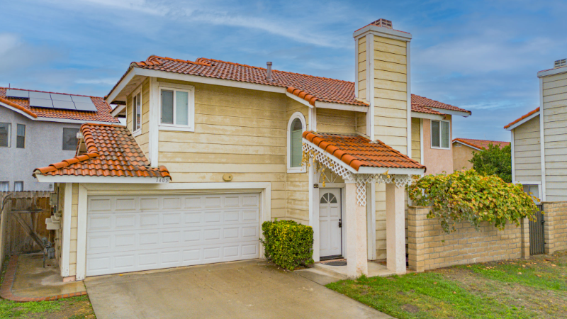 San Bernardino House: 1405 Willow Tree Lane