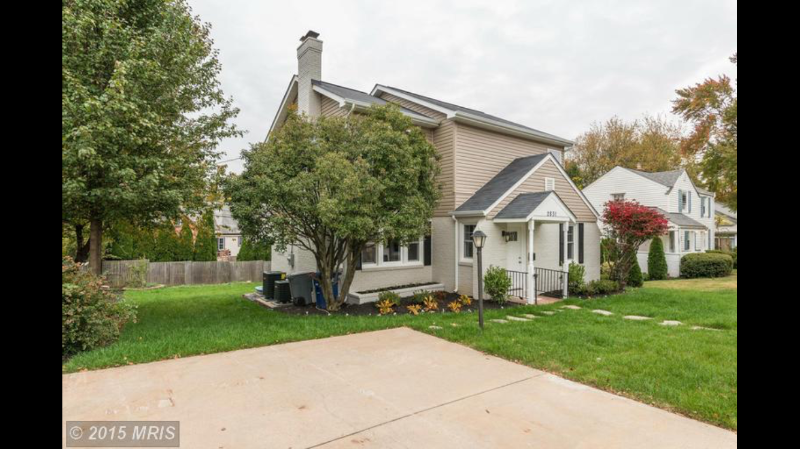 Falls Church House: 2831 Cherry St