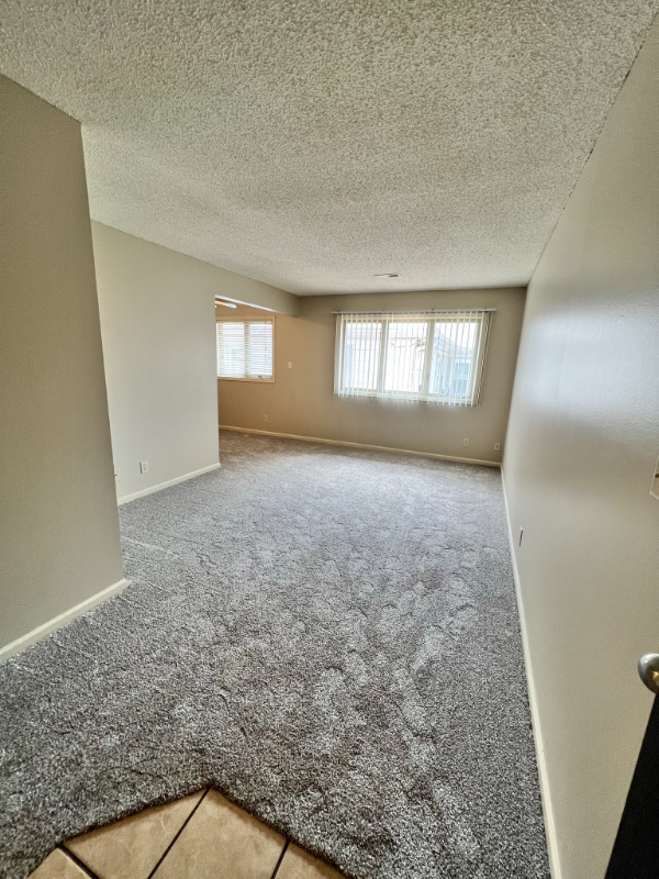 Lincoln Apartment: 1531 D Street
