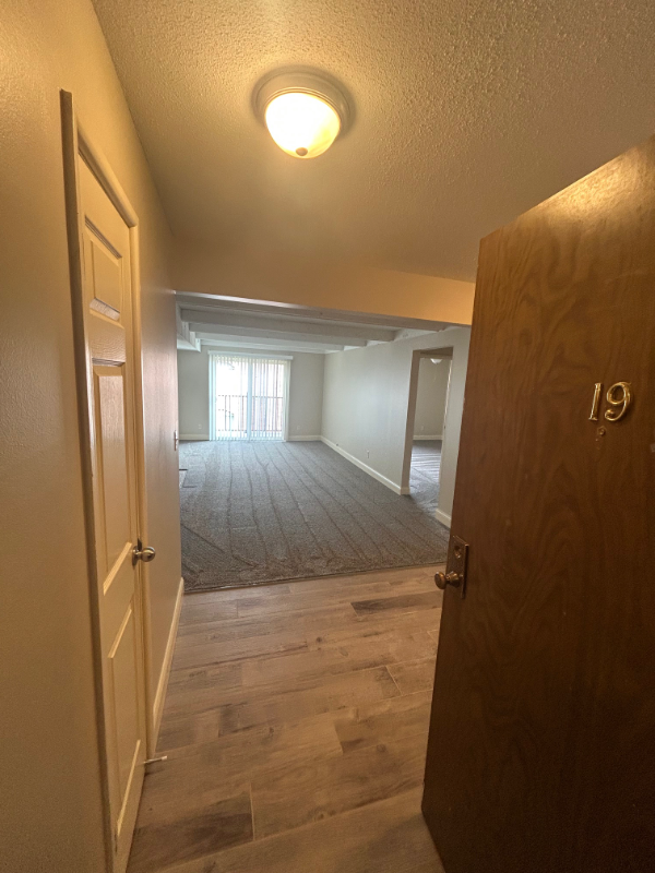 Lincoln Apartment: 7100 Van Dorn Street