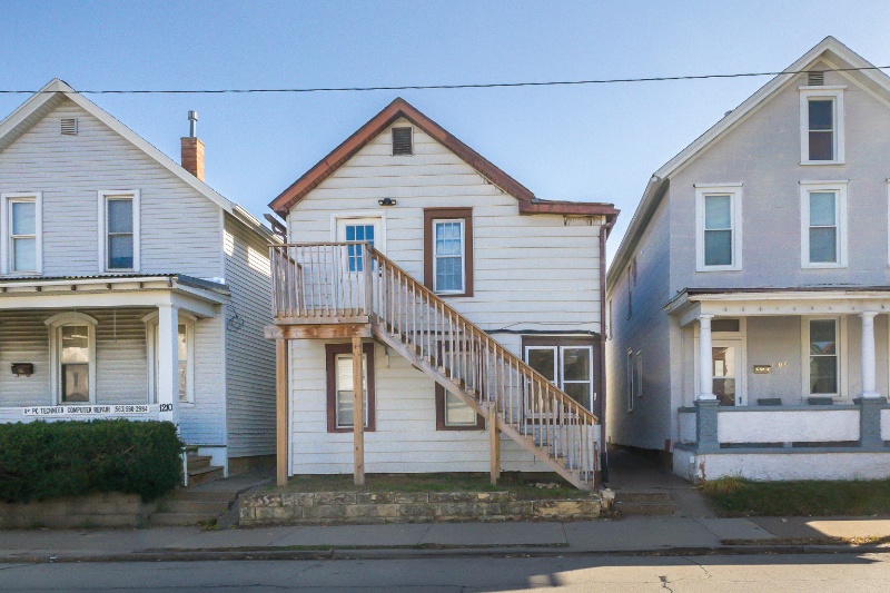 Dubuque Multiplex: 1208 Rhomberg Avenue