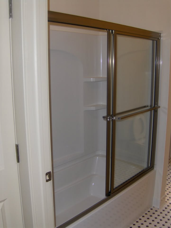 Wheeling Apartment: 2215 Market St.