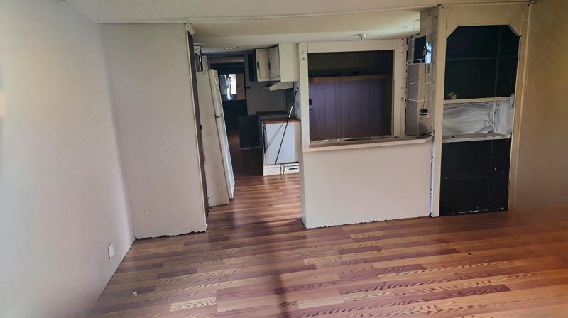 Mineral Springs Other: 607 E Runnals st