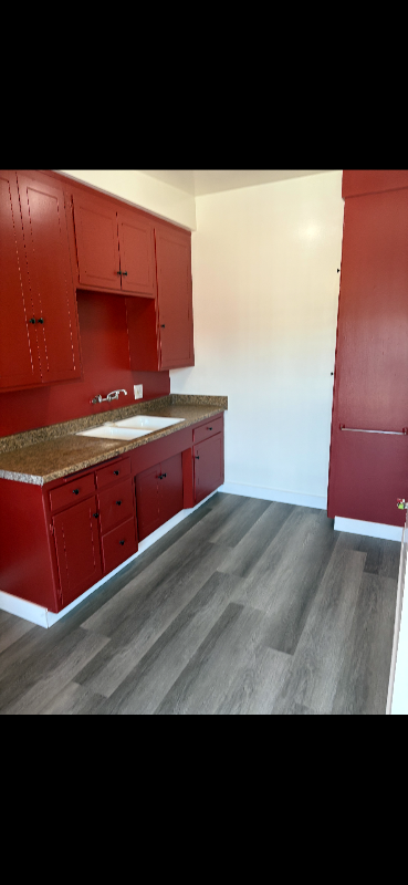 Downey Apartment: 7362 Neo Street