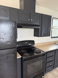 Quinlan House: 300 west rabbit cove rd