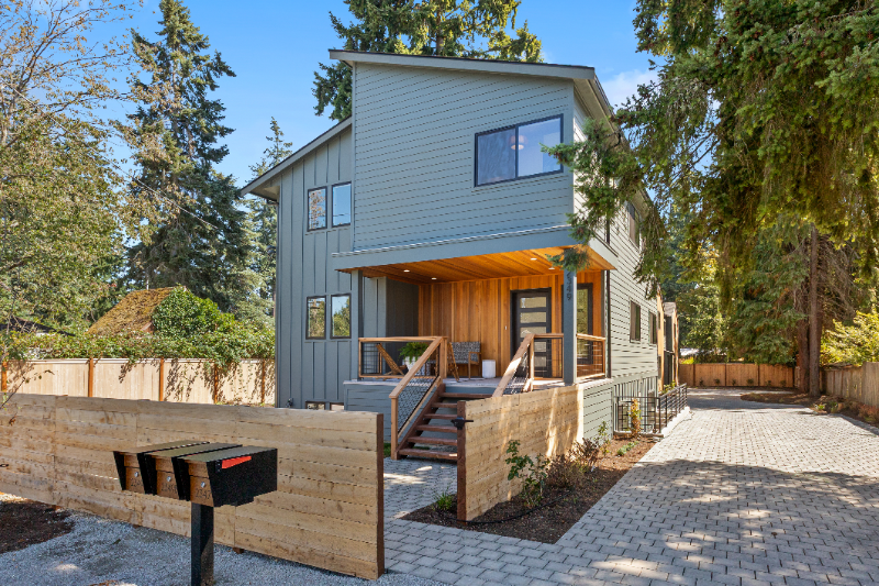 Seattle House: 2349 NE 127th St