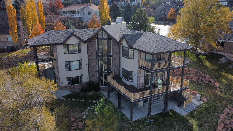 Draper House: 14648 S. Pristine View Cove