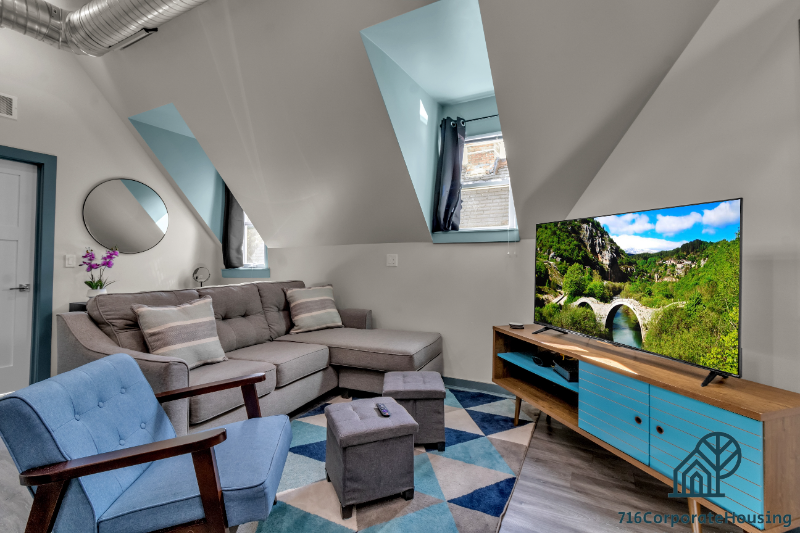 Buffalo Apartment: 36 E Utica St