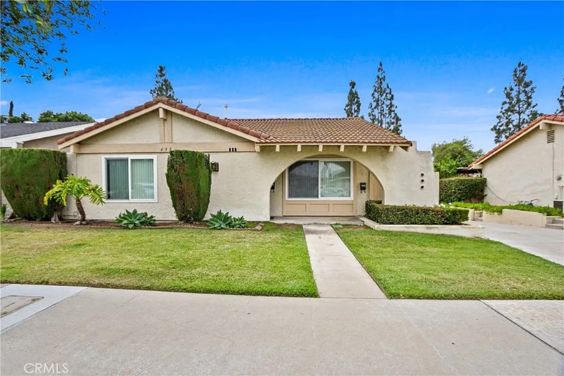 Orange Other: 632 E La Veta Ave