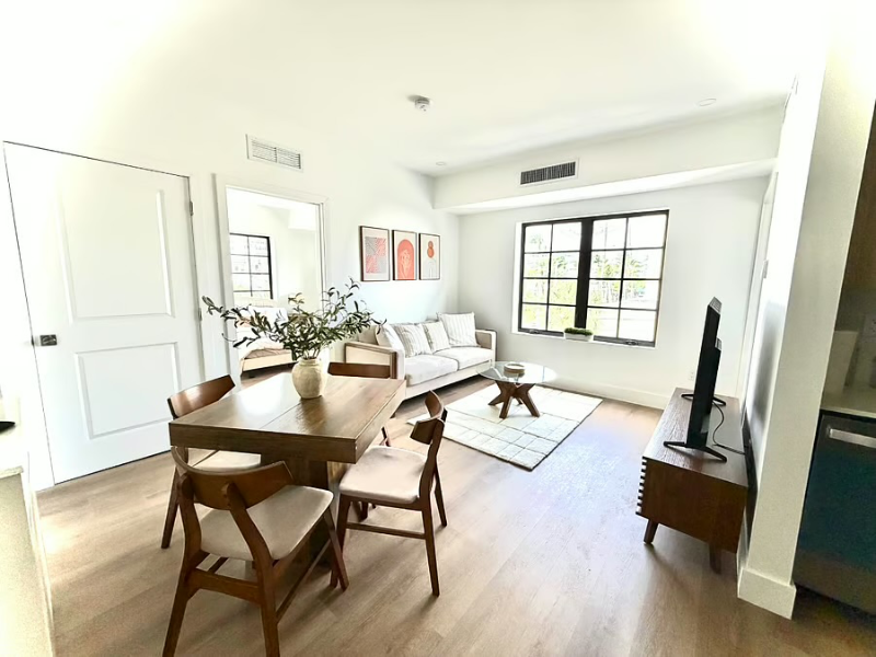 Miami Beach Apartment: 1619 Jefferson av