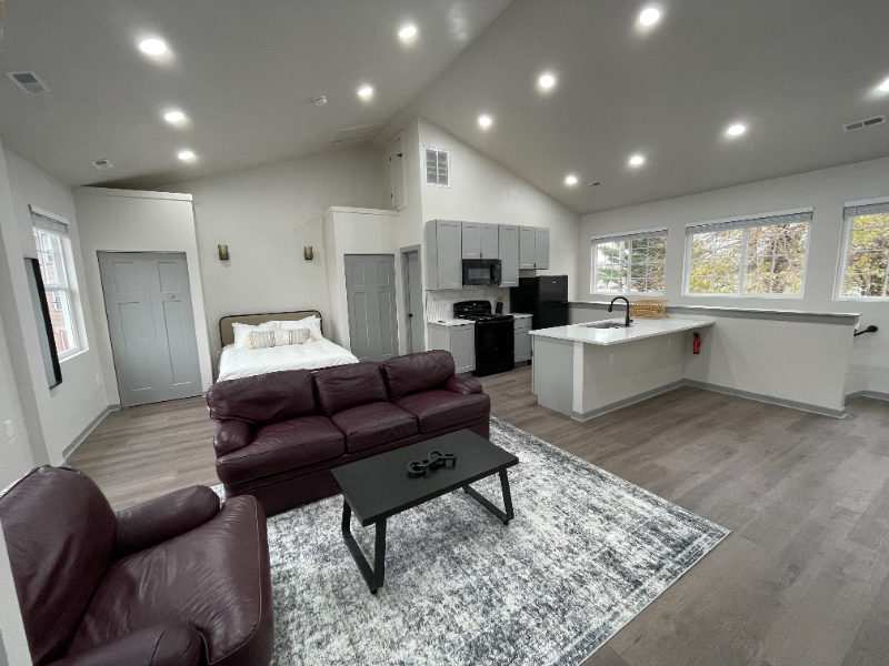 Indianapolis House: 2253 N Kenwood Ave