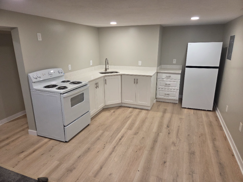 Ogden House: 785 N Monroe Blvd