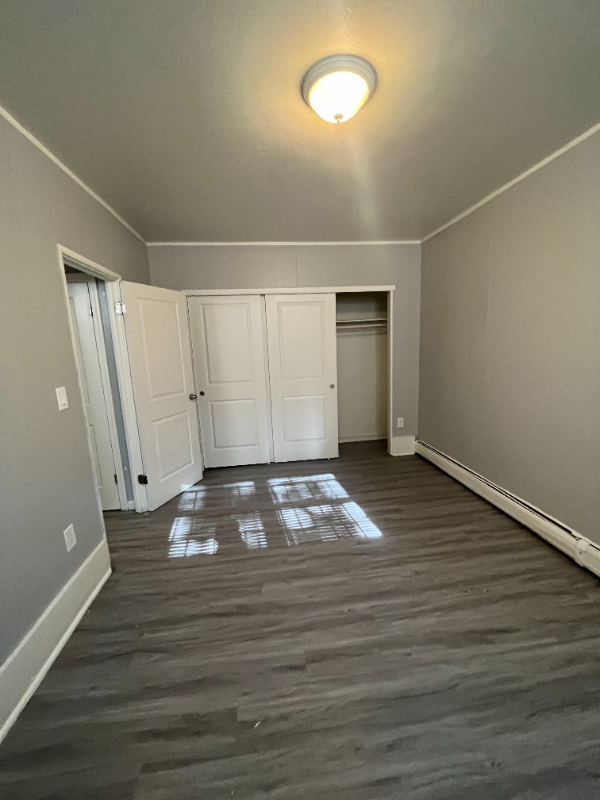 Hartford Apartment: 109 Adelaide Street