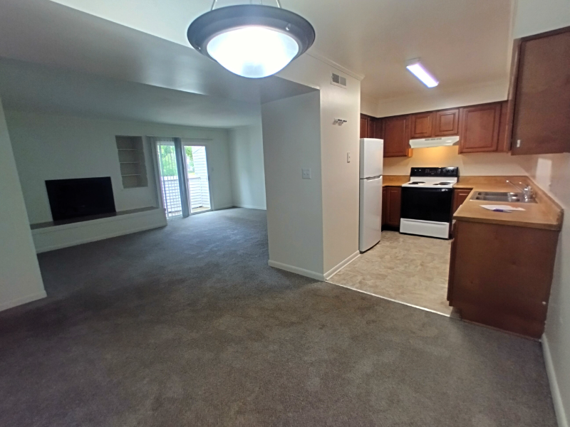 Lynchburg Apartment: 600 Reusens Road