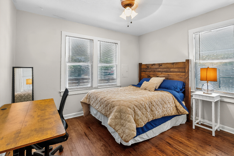 Largo House: 731 20th St NW