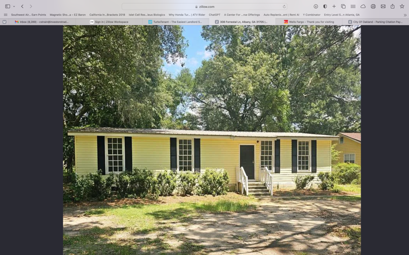 Albany House: 308 Forrestal Lane