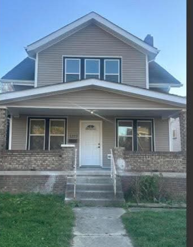 Columbus House: 1277 E 18th Ave