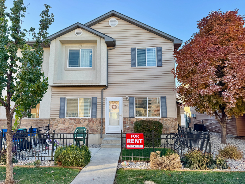 Logan Townhome: 505 W 1570 N #105