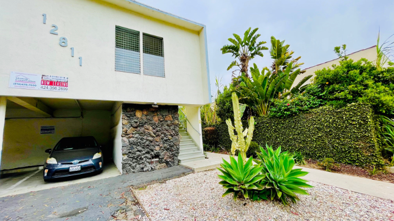 Mar Vista Apartment: 12811 Caswell Ave
