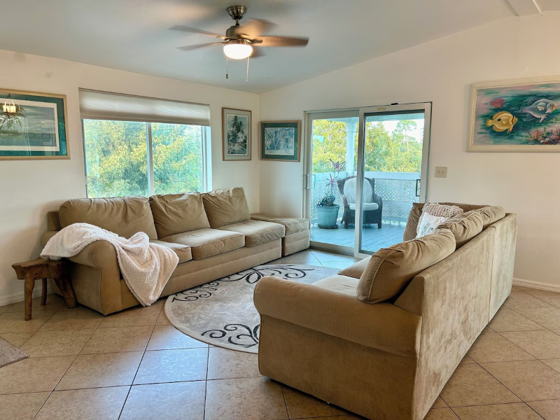 BIG PINE KEY House: 30612 23RD LN