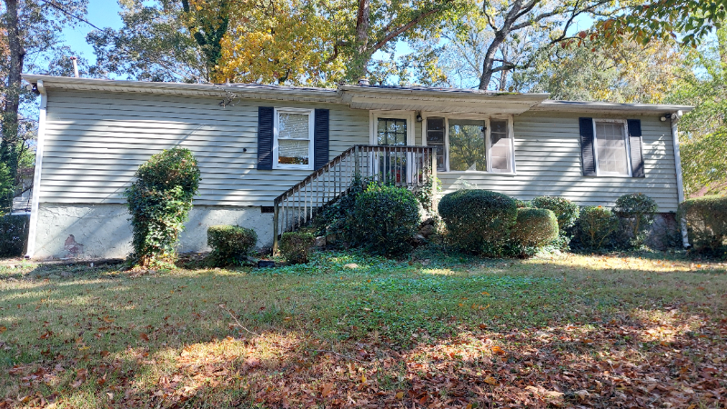 Mableton House: 6011 Blackhawk Ct SE