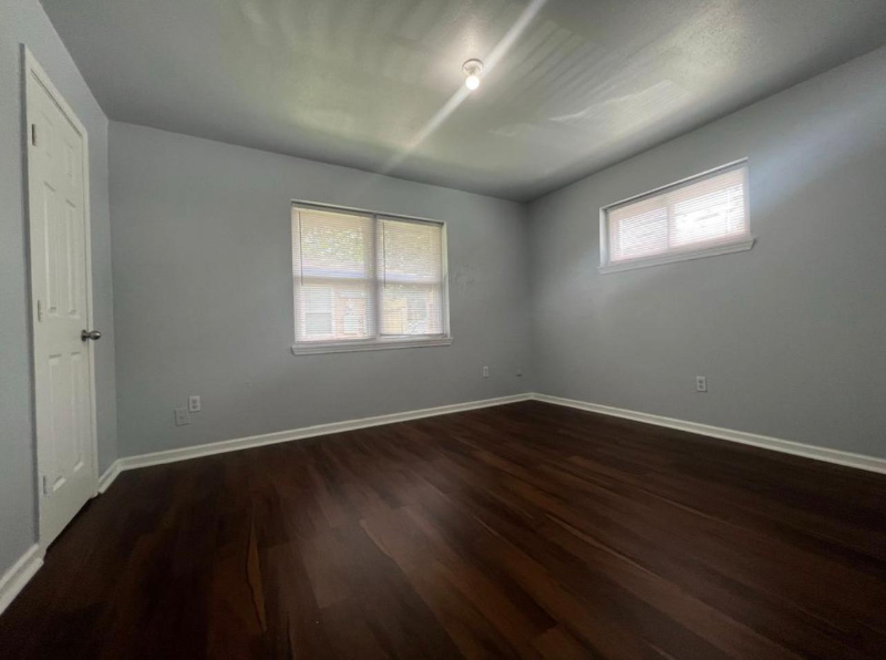 HOUSTON Multiplex: 7930 BAUMAN RD