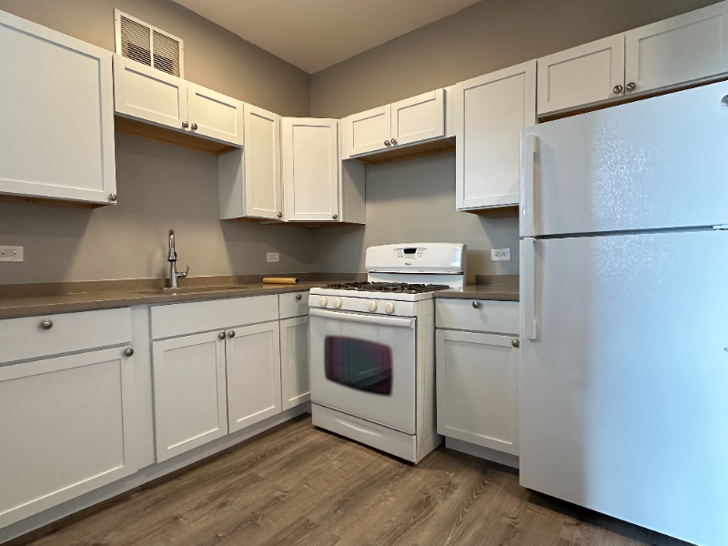 Chicago Apartment: 5645-5657 W Washington Blvd