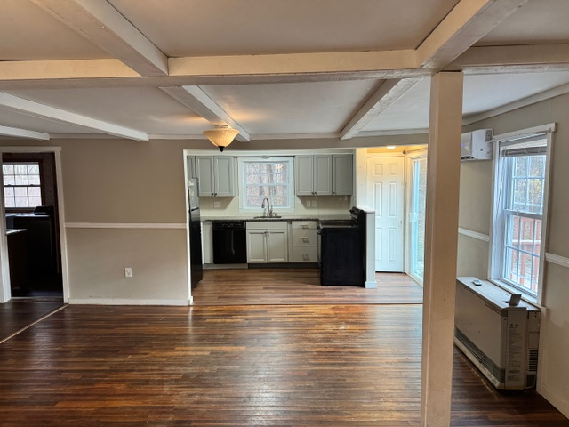 Concord House: 321 Clinton St