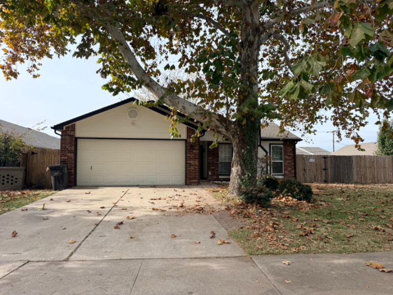 Tulsa House: 6128 S Madison Place