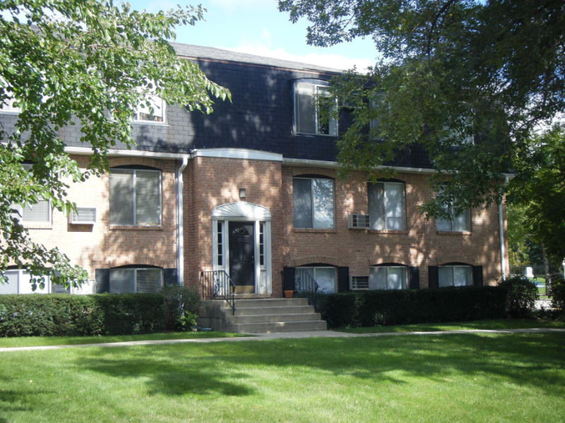 Palatine Apartment: 244 N. Smith Street