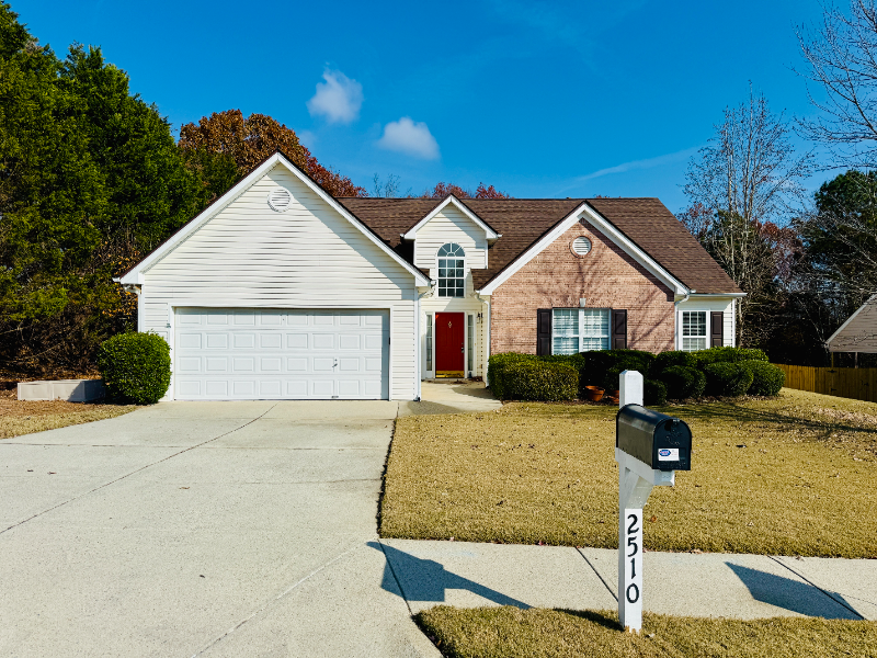 Dacula House: 2510 Cordillo Dr