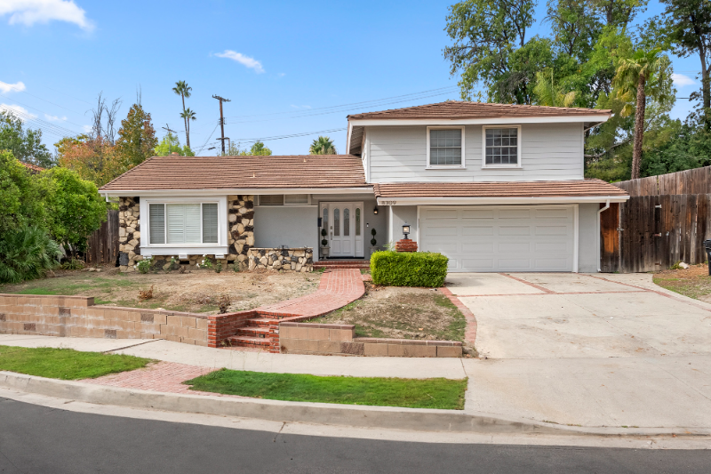 West Hills House: 8309 Denise Lane