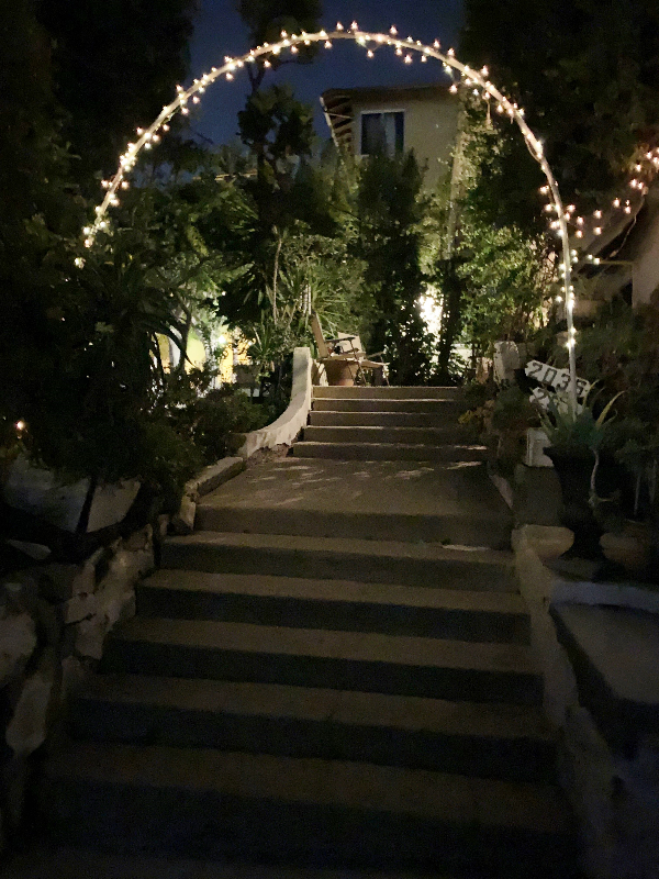 LOS ANGELES Apartment: 2032 VISTA DEL MAR