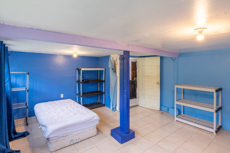 Hilo House: 398 Ohai Street