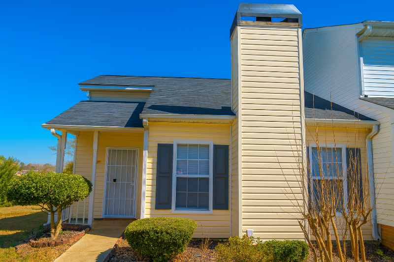 Lithonia Townhome: 2355 Wellington Cir.