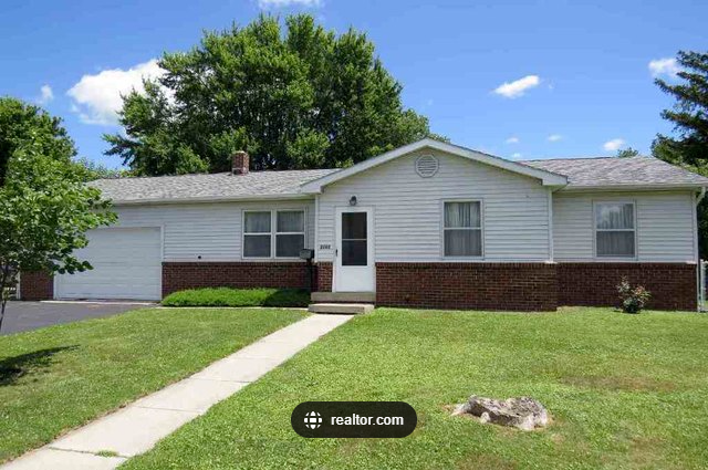 Kokomo House: 2222 N Webster St