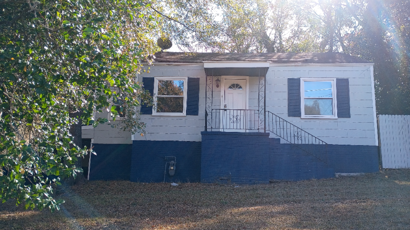 Macon House: 3566 McKenzie Drive