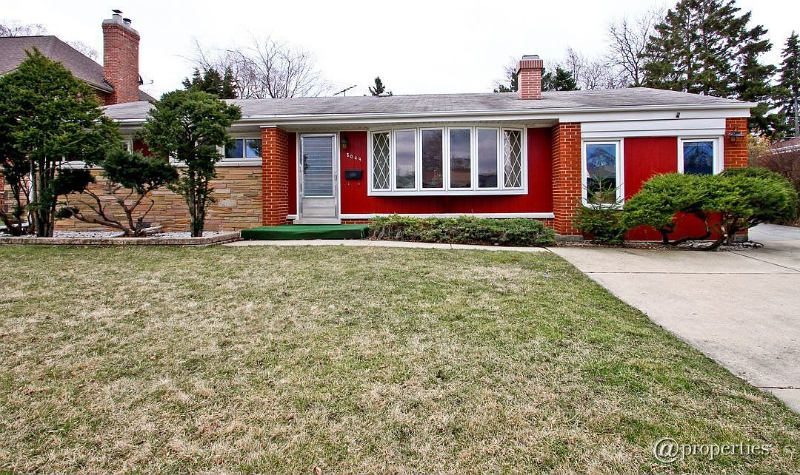 Norridge House: 8049 W Eastwood Ave