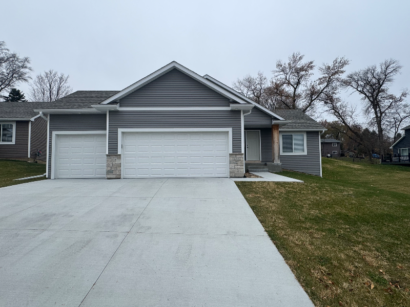 Rochester House: 3715 Fernwood Ln SW