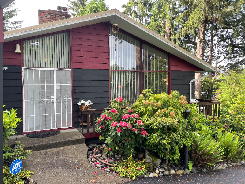 Tacoma Townhome: 12511 A St S
