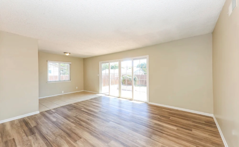 Rialto House: 2815 Saint Elmo Dr