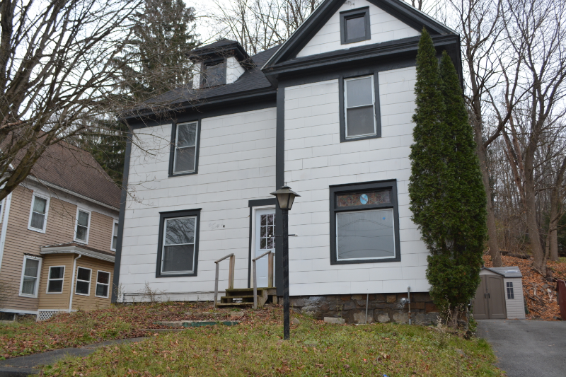 Ilion House: 330 E Main Street